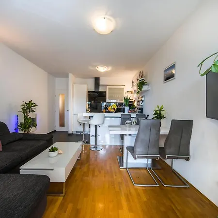 Summer Dreams Apartment